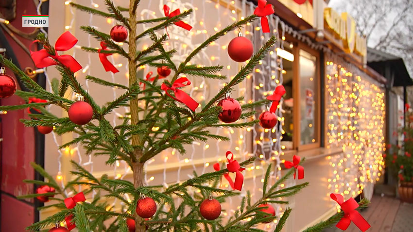 Атмосфера зимней сказки – города Беларуси преображаются к новогодним праздникам