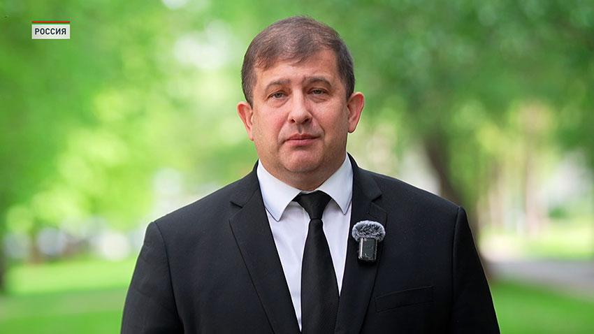 Андрей Манойло