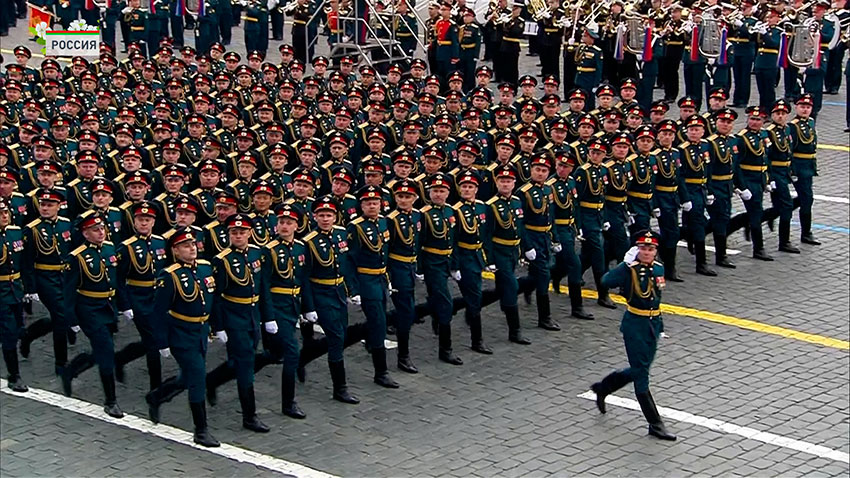 Парад Москва