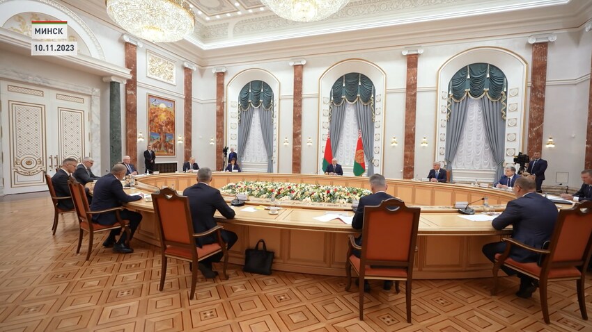 Встречи 10 ноября Президента с руководителями политических объединений страны