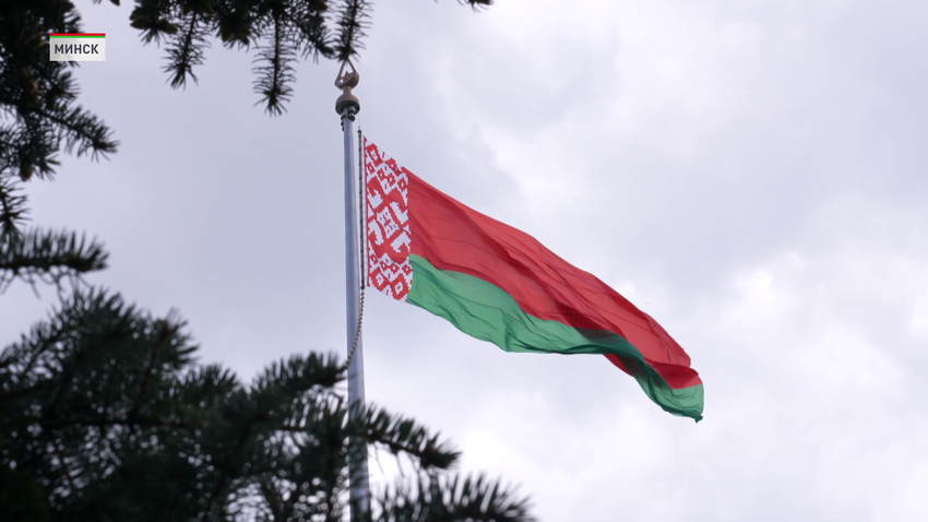 Патриотическая акция «Символы Беларуси – символы мира» прошла в Минске