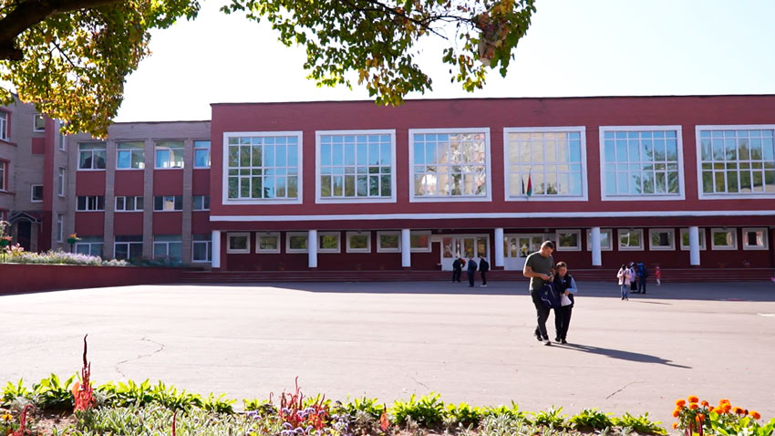 Подготовку к новому учебному году обсудили на совещании в правительстве