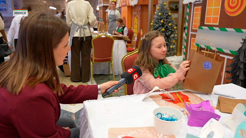 Я еще успела сделать елочку такую. 