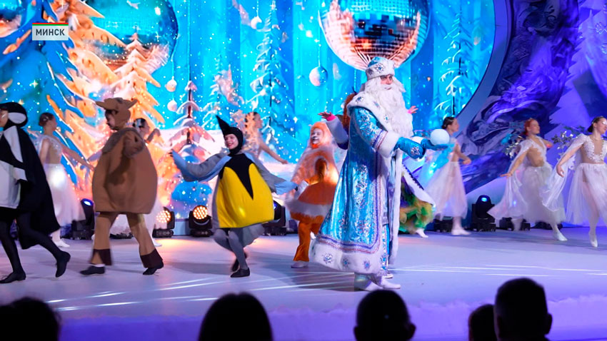 Такие новогодние встречи во Дворце Независимости – уже добрая традиция, заложил которую глава государства.