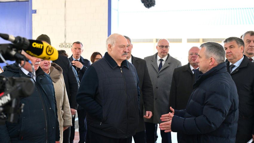 Лукашенко в Наровле
