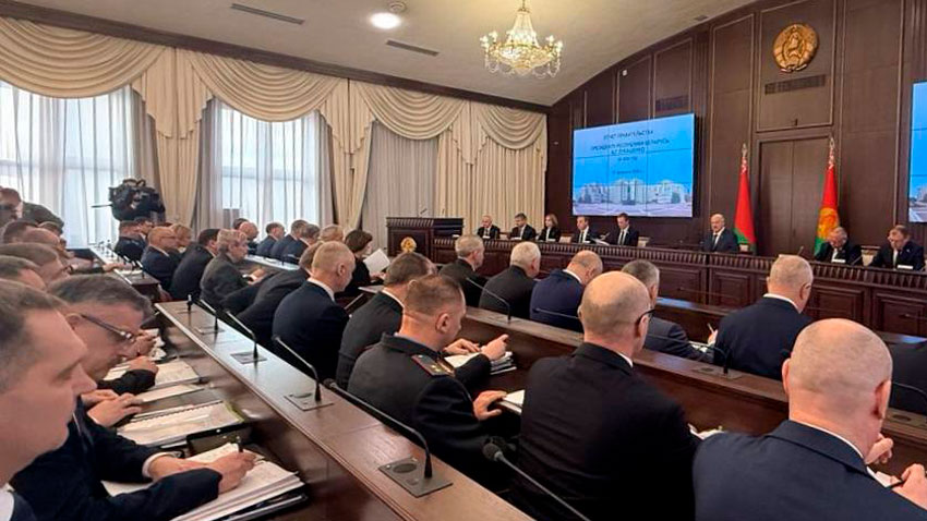 Президент заслушает отчёт Правительства.