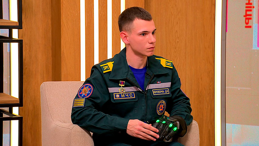 Разработка для спасателей-пожарных – финалист «100 идей для Беларуси» показал свое изобретение