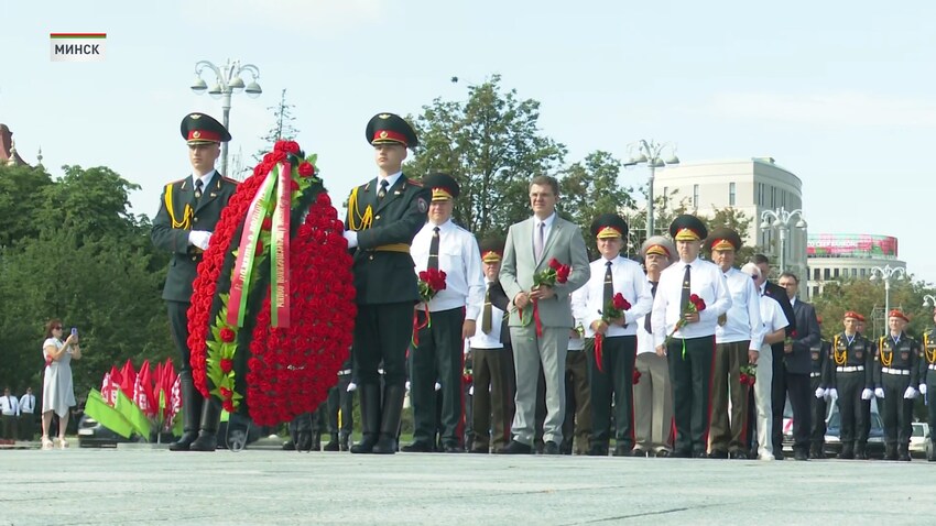 Возложение площадь