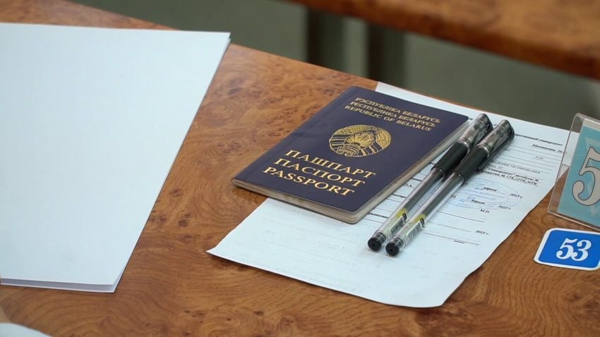 ЦТ и ЦЭ по одному из государственных языков проходят 29 мая в Беларуси