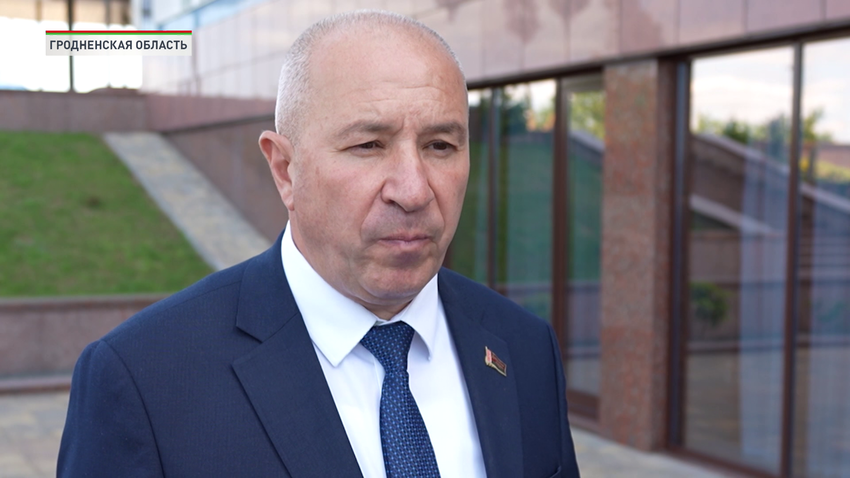 Юрий Караев