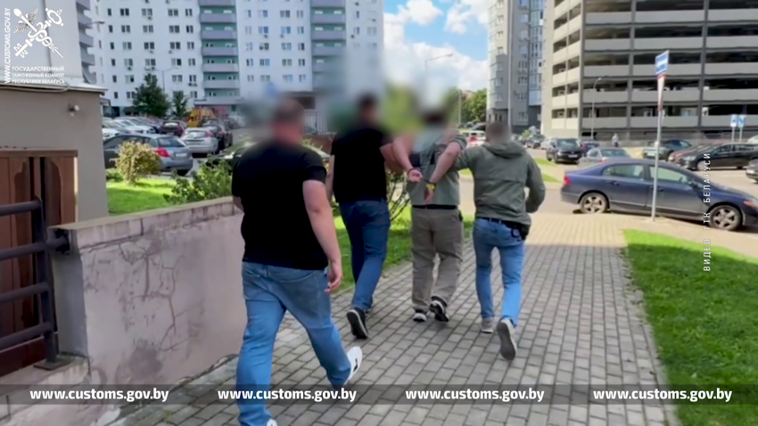 Белорусские таможенники пресекли международный канал поставки психотропов в Россию