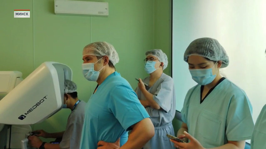 Делегация Совета Республики изучает опыт традиционной медицины на форуме ШОС в Китае