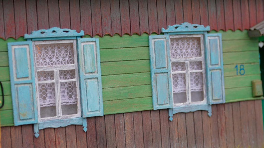 Глядя на эти миниатюрки, многие поколения белорусов вспомнят свое детство, юность и любимые каникулы у бабушки, когда пекли блинчики в печи, ходили в лес за земляникой и пели песни под гармонь.