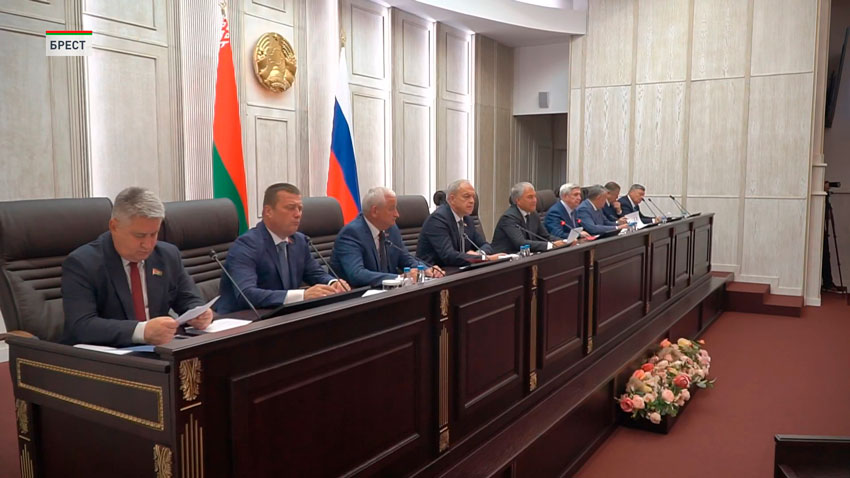 Сессия Парламентского собрания Союза Беларуси и России прошла в Бресте