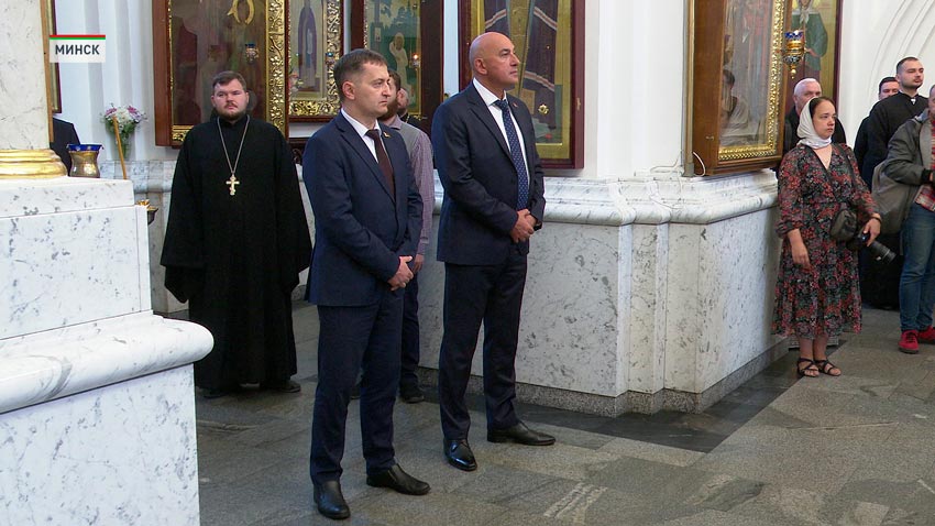 В Лиду отправилась научно-просветительская экспедиция «Дорога к святыням»