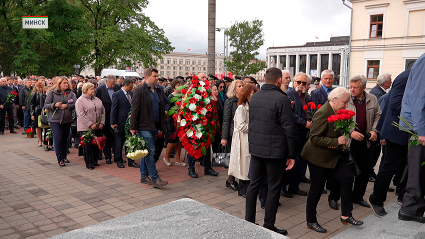 В Минске состоялась церемония прощания с народным писателем Беларуси Николаем Чергинцом