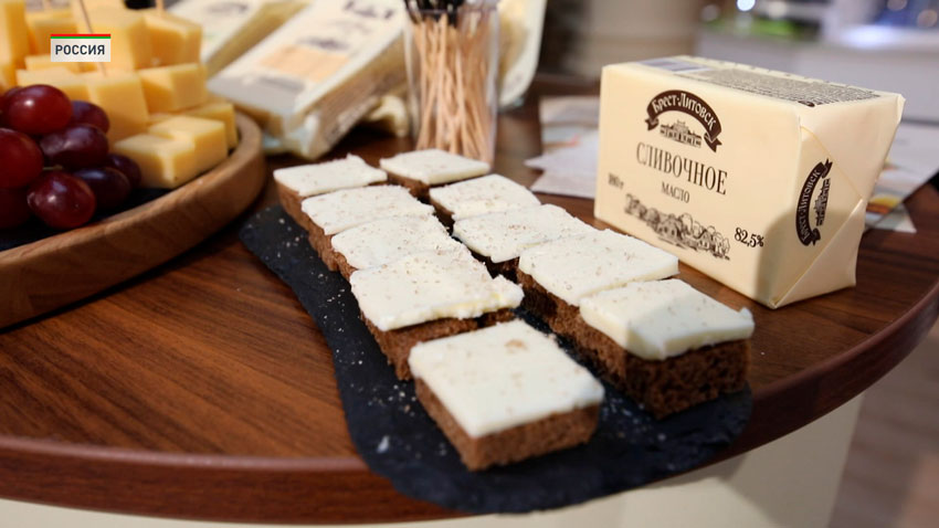 Уже в декабре знаменитый Павильон № 18 предстанет в праздничном убранстве, подчеркнув оригинальность и уникальность белорусских товаров.