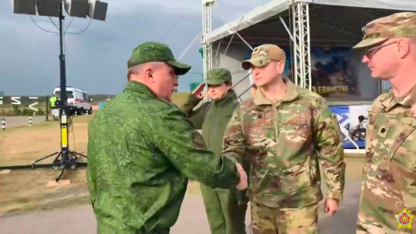 Виктор Хренин пригласил американского военного атташе посмотреть учения «Запад-2025»