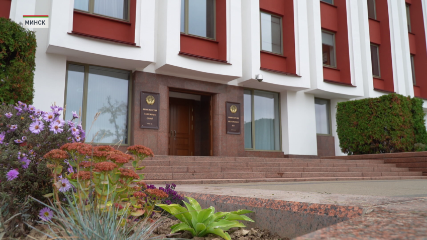 МИД Беларуси объяснил, зачем Литве эскалация напряженности на границе