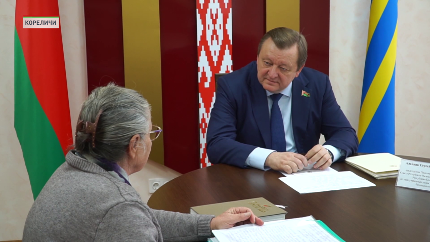 Сенаторы проводят единый день приёма граждан в Гродненской области