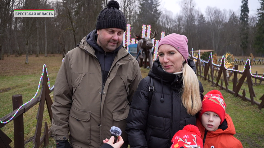 Всероссийский Дед Мороз приехал к белорусскому коллеге в Беловежскую пущу