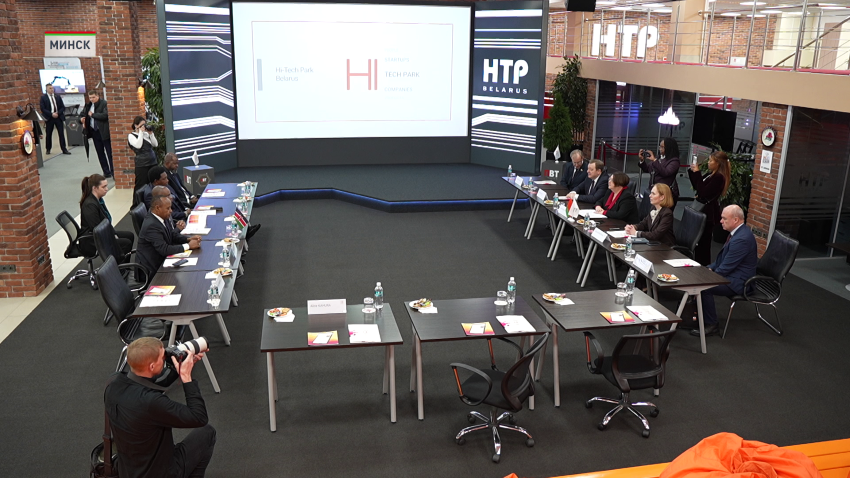 Кенийская делегация посетила Парк высоких технологий Беларуси