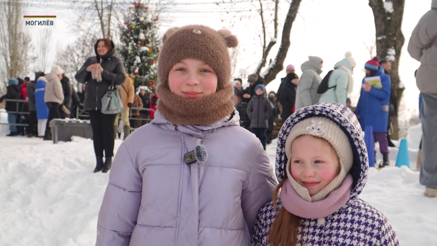 Чемпионат по метанию валенок прошёл в Могилёве