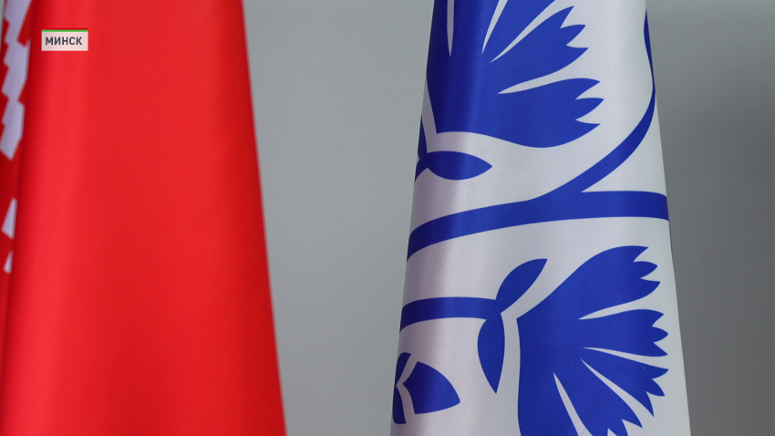 Наталья Эйсмонт встретилась с активом Гомельской областной организации БСЖ