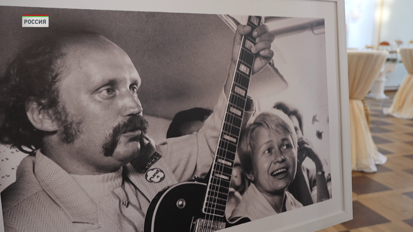 Композитор Пахмутова передала семейный архив главной библиотеке России