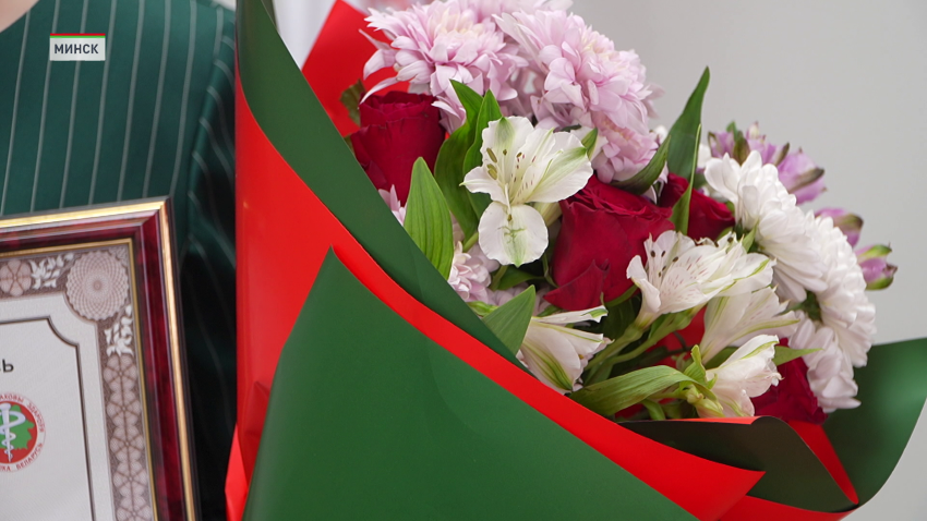 В Минске наградили медиков, которые работали во время циклона «Улли»