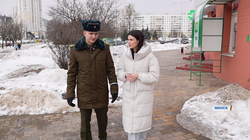 Курсант задержал злоумышленника, напавшего на минчанку у банкомата