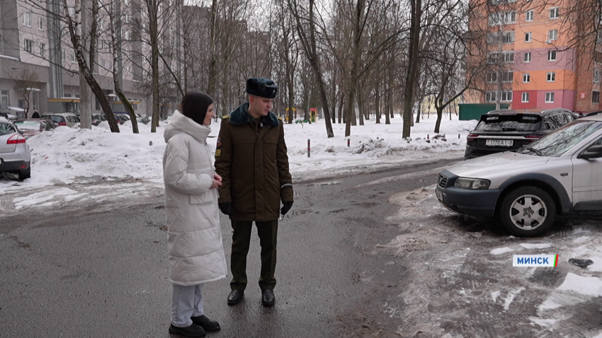 Курсант задержал злоумышленника, напавшего на минчанку у банкомата