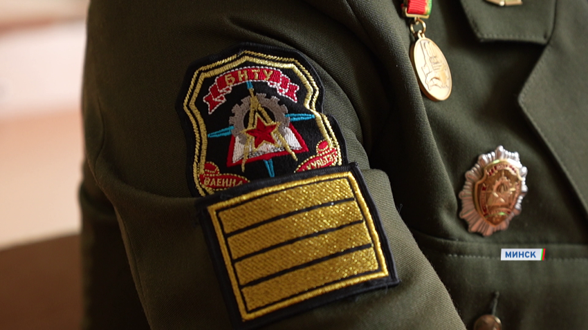 Курсант задержал злоумышленника, напавшего на минчанку у банкомата