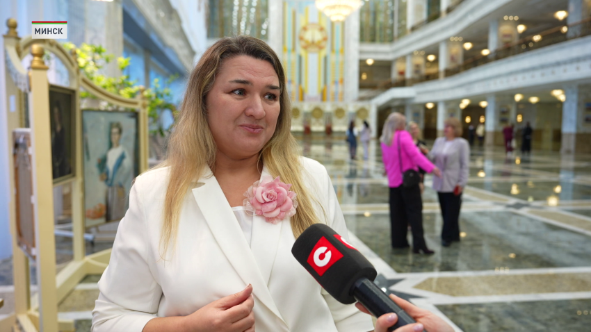 Церемония во Дворце Независимости