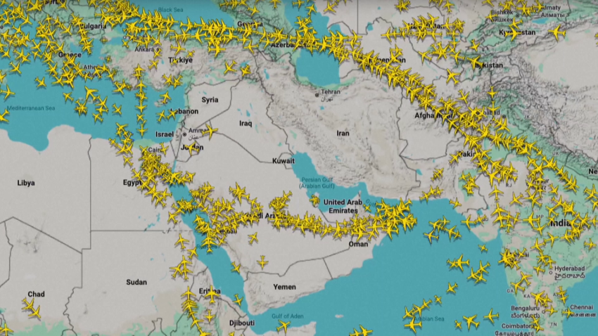 Самолетам пришлось возвращаться по сложному маршруту в обход боевых действий через Пакистан, Афганистан и Казахстан