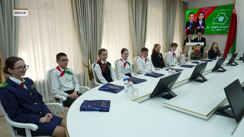 В Беларуси продолжается акция «Мы – граждане Беларуси!»: церемония состоялась в Комитете госконтроля