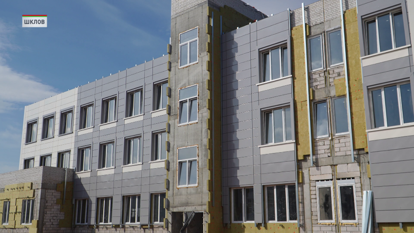 Юрий Назаров проинспектировал строительство молокоперерабатывающего завода в Шклове