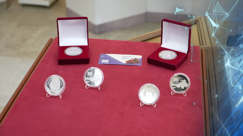 Первые памятные монеты, отчеканенные в Беларуси, поступили в продажу