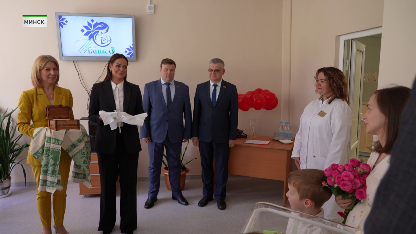 «Бацькаву кашулю» – каждому третьему ребенку: стартовал уникальный республиканский проект