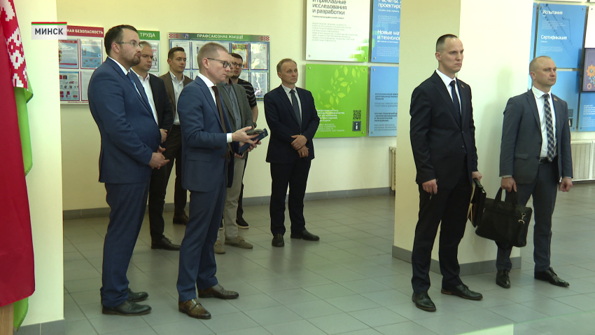 Турчин ознакомился с разработками Института машиностроения НАН