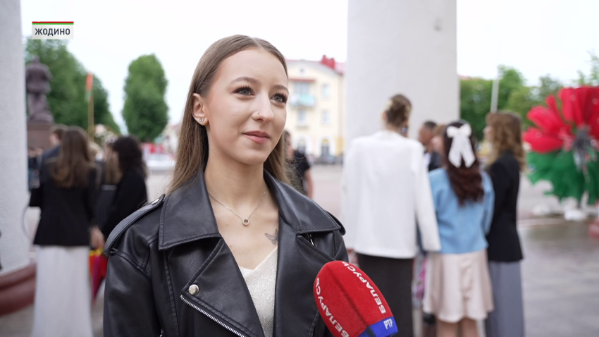 Выпускные вечера для 11-классников прошли в Беларуси