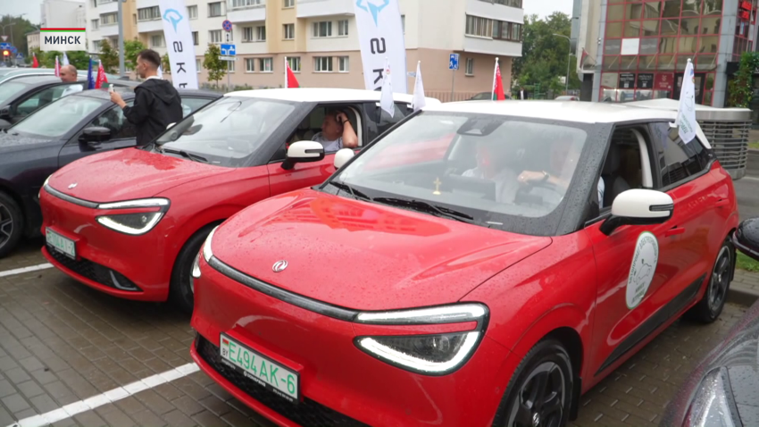 Автопробег электротранспорта стартовал из Минска в Островец
