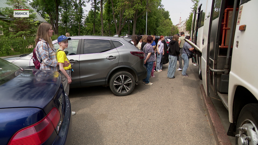В Беларуси меняются правила выезда групп детей за границу