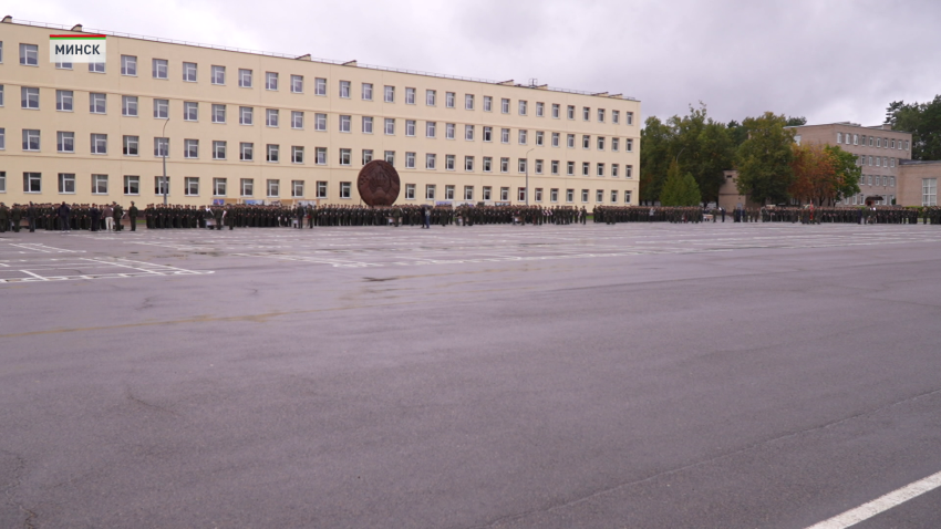 Около 800 курсантов Военной академии Беларуси приняли присягу
