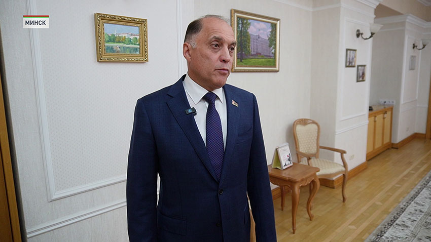 Александр Вольфович