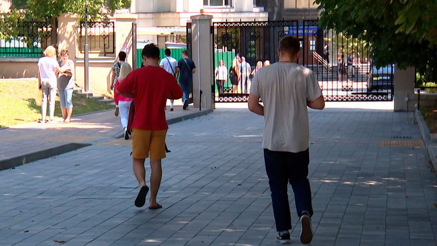 В Беларуси сертификаты ЦТ начали выдавать 1 июля
