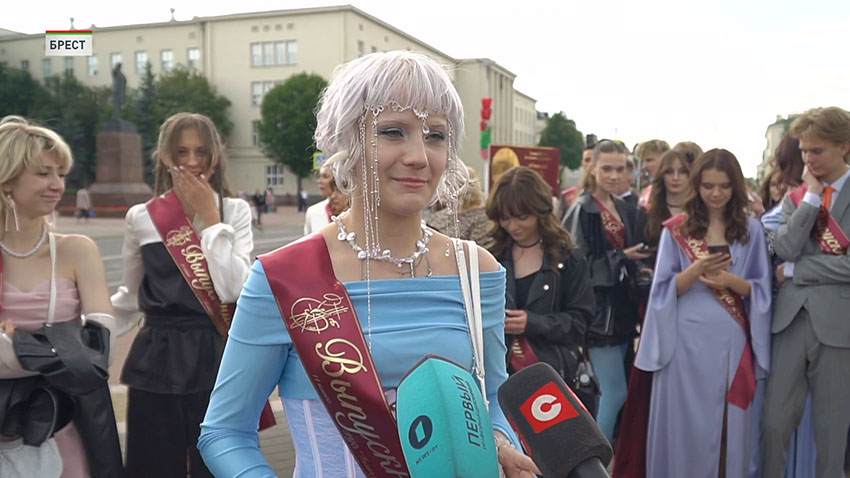 Выпускники