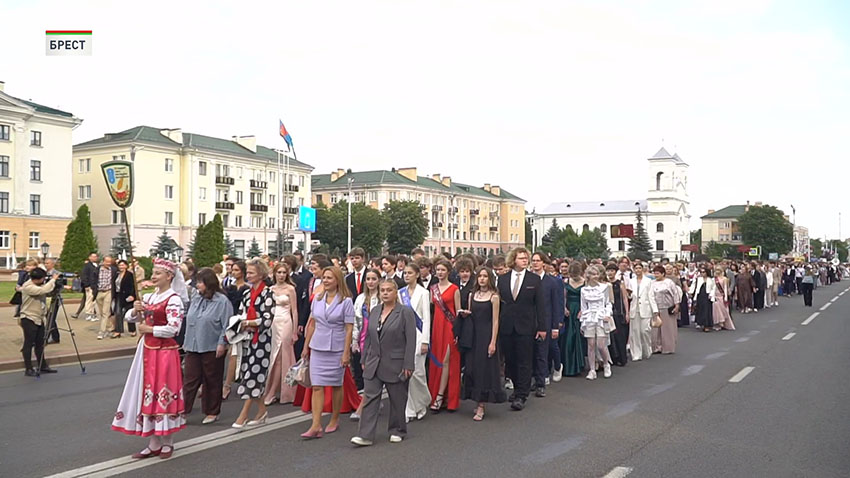 Выпускники