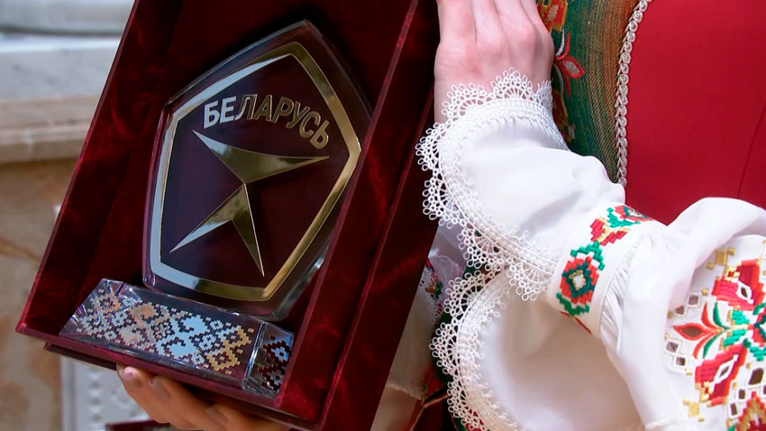 Авто, мороженое и даже плед: в Беларуси увеличился список товаров со знаком качества