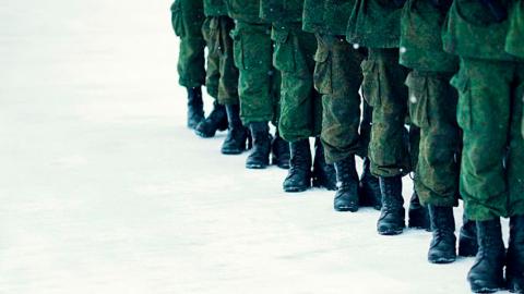 Начальник Генштаба ВС РФ Валерий Герасимов отметил государственными наградами военных, которые отличились при взятии контроля над Авдеевкой